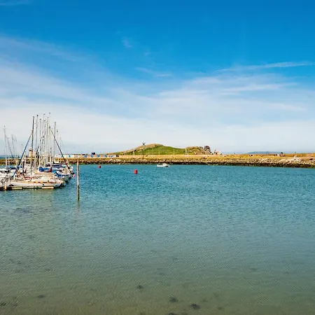 Charming Howth Marina Retreat *