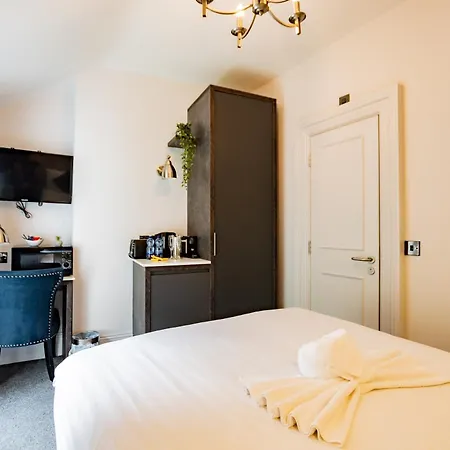 Charming Howth Marina Retreat *