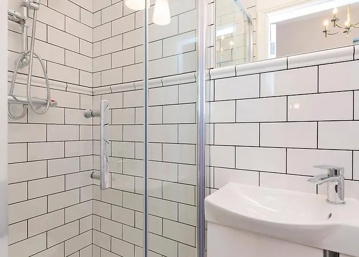 Apartment Charming Howth Marina Retreat