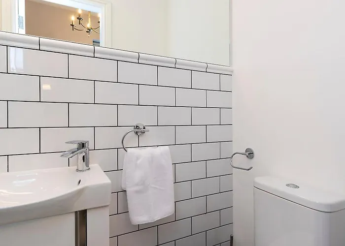 Apartment Charming Howth Marina Retreat *