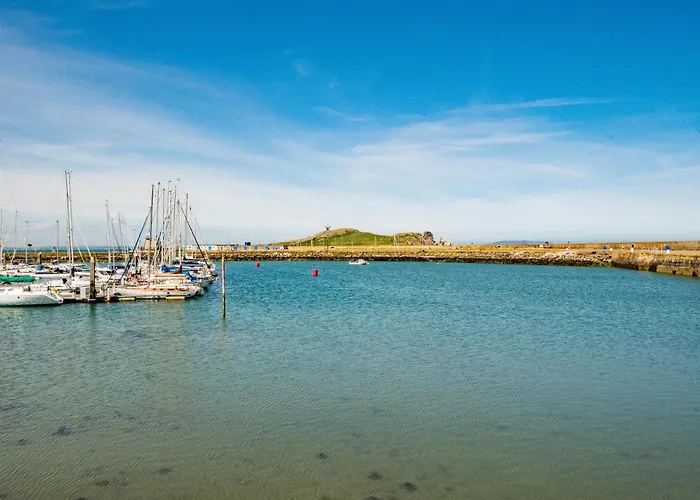 Charming Howth Marina Retreat *